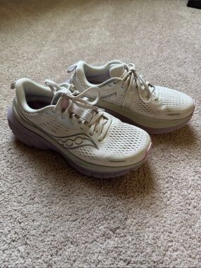 Saucony Guide 18, size 8